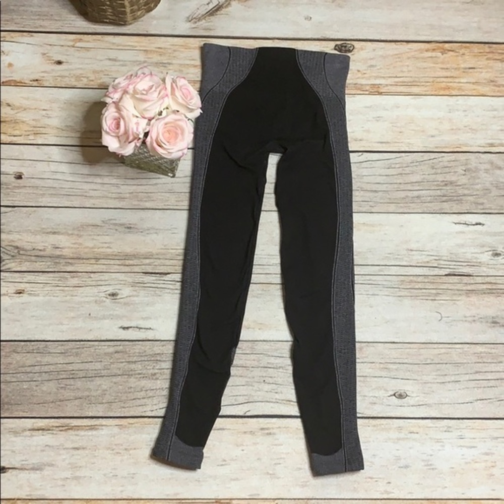 New Without Tag....Spanx Active Compression Tight - image 1